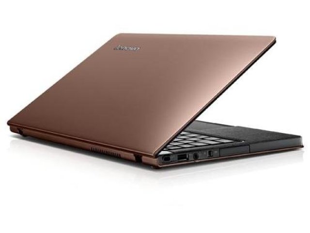 12,5palcový IdeaPad U260 od Lenovo
