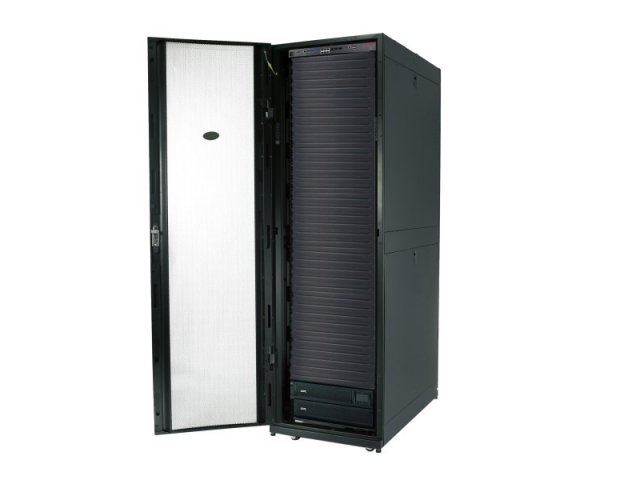 Nová mikro-datová centra pro průmyslové aplikace a Edge Computing od APC by Schneider Electric