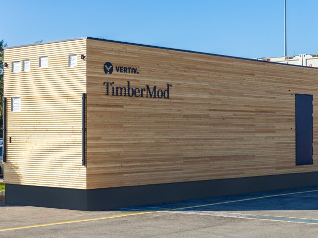 Vertiv představil nová řešení na bázi masivního dřeva, která pomohou zvýšit udržitelnost datových center