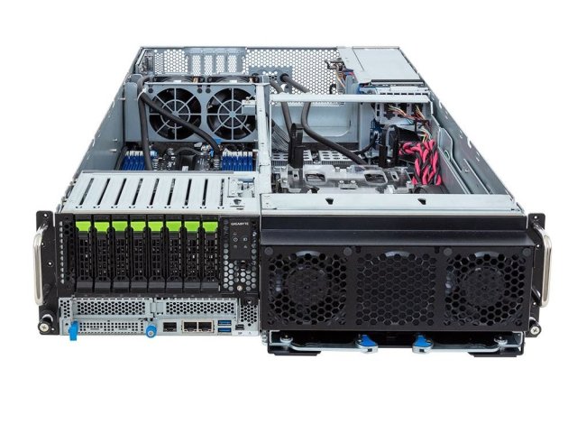 Giga Computing představil GPU servery s kapalinovým chlazením pro HPC a AI