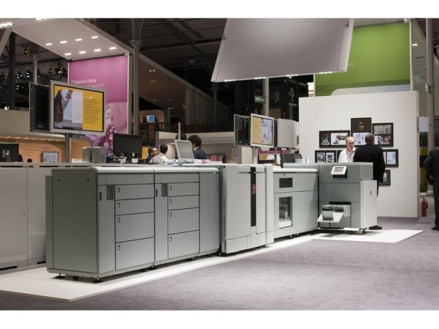 Canon již prodává tiskárny Océ