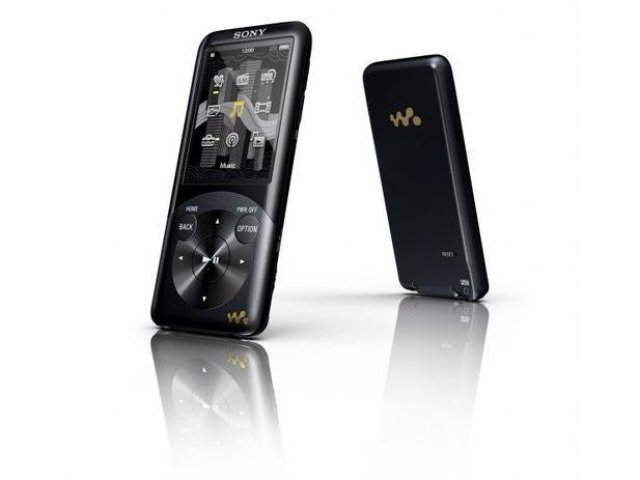 Štíhlý Walkman S750