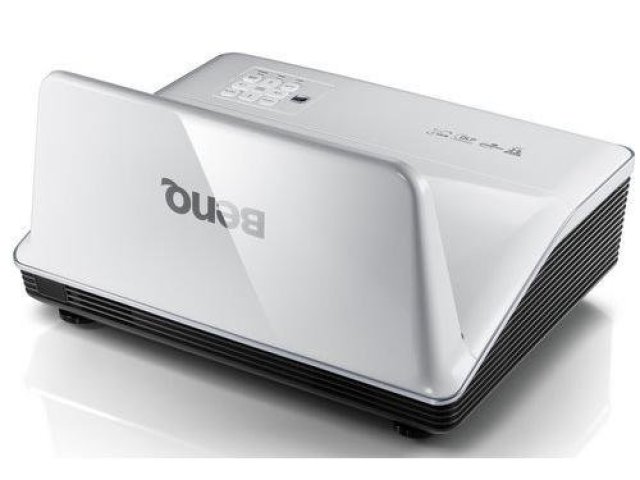 Řada projektorů BenQ určena pro vzdělávání