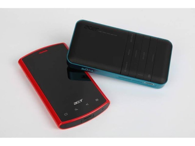 Pikoprojektor Acer je menší, než býval dříve