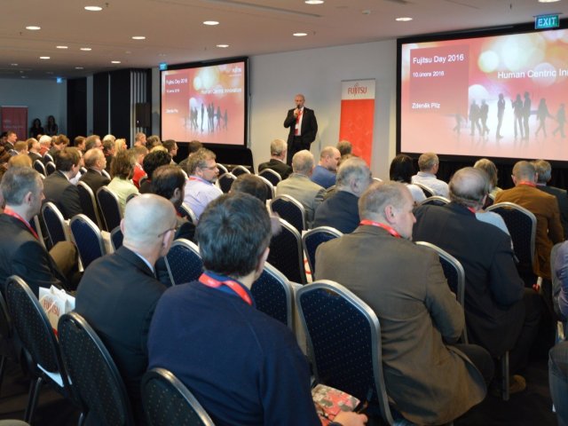 Fujitsu Day 2015 sto metrů nad Prahou