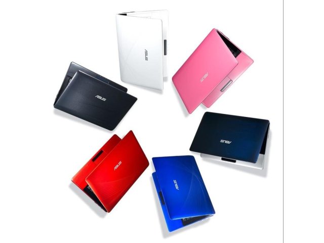 Pestrobarevný notebook Asus