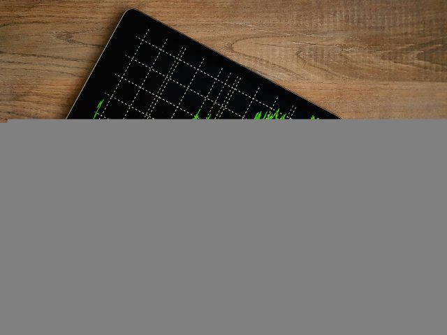 HDP meziročně klesl o 0,4 % a mezičtvrtletně vzrostl o 0,1 %