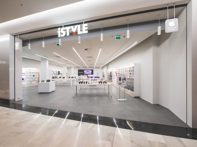 iSTYLE na Černém Mostě otevřel čtvrtou Apple Premium Partner prodejnu