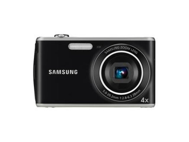 Kompaktní fotoaparát Samsung s vestavěným konektorem USB