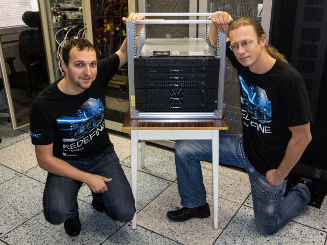 Avnet má demo EMC XtremIO