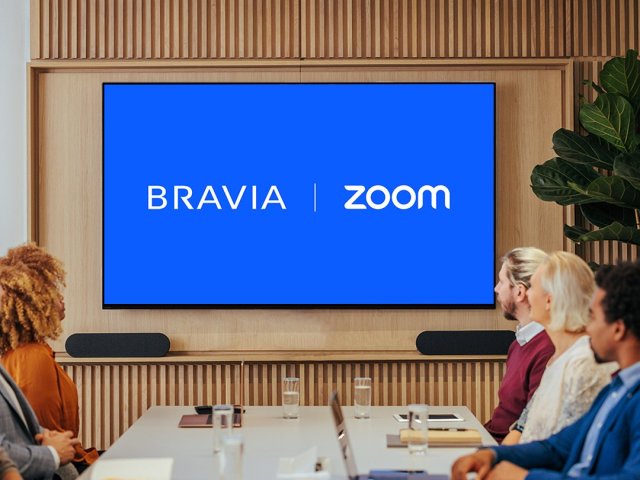 Videokonference Zoom míří do televizorů Sony Bravia