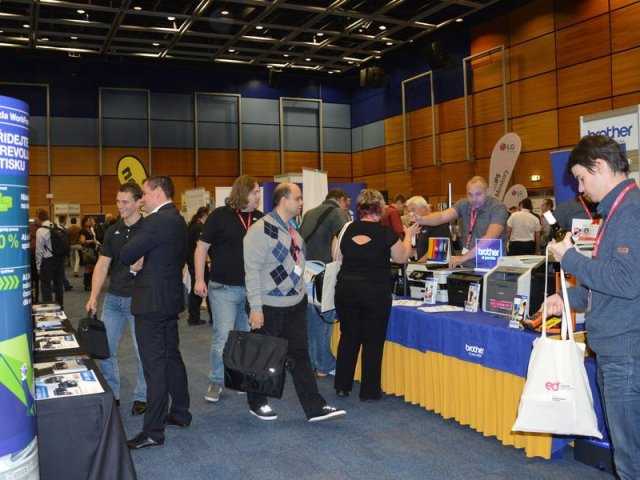 Konference eD WORLD 2015 ukázala, co právě letí