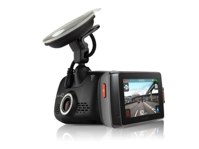 Mio: kamera do automobilu MiVue 688