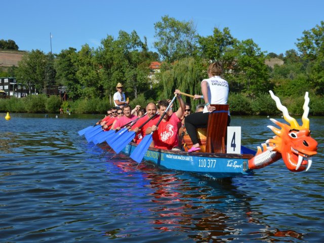 Eaton vítězem osmého ročníku IT závodů dračích lodí