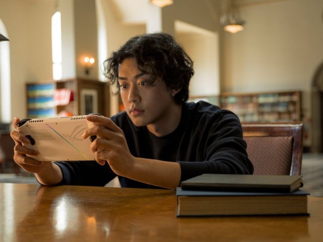 ASUS představil konkurenci pro Steam Deck a další přenosné herní konzole