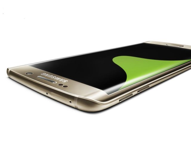 Samsung představil Galaxy S6 edge+ a mobilní platební službu Samsung Pay