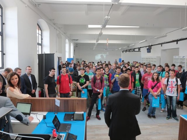 Alza otevřela novou speciální herní a technologickou zónu