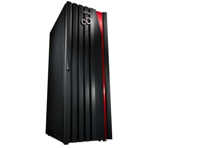 Fujitsu představilo škálovatelná úložiště Eternus DX8700 a DX8900 S3