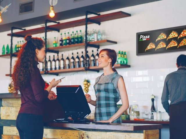 Nové signage zobrazovače od Philipsu se obejdou bez elektřiny