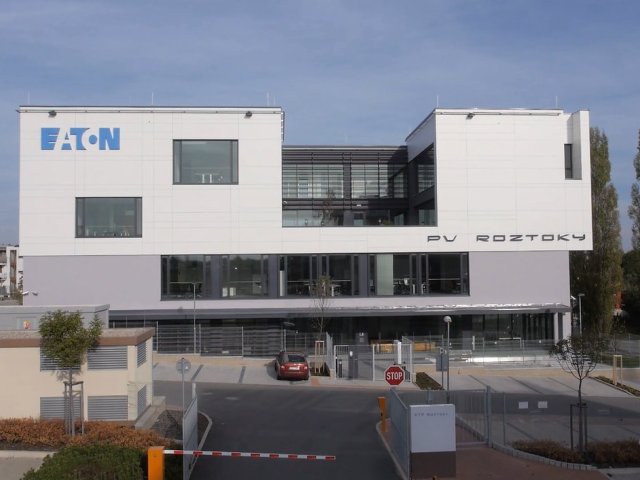 Eaton rozšířil Inovační centrum v Roztokách u Prahy 