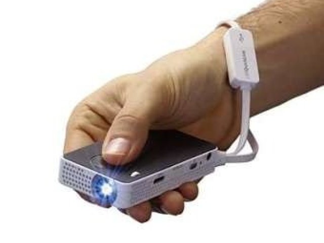 Nový kapesní projektor Philips PicoPix včetně verze s Wi-Fi připojením