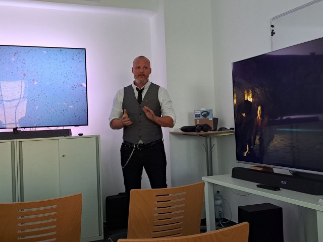 Společnost Philips TV představila nové modely televizorů, sluchátek a reproduktorů