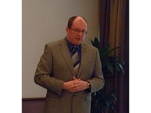 eD WORLD lákal na novinky ze světa IT i Zrcadlovou noc