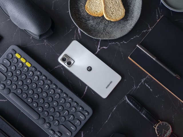 Internet zrychluje a přesouvá se na chytré telefony