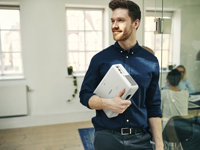 Epson představil nové projektory pro domácí kino, hry a sport