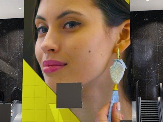 Sharp/NEC - Informujte o dění kolem vás