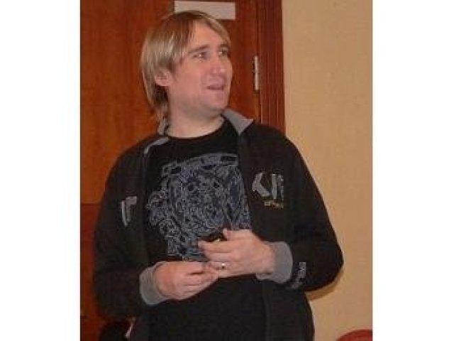 Nejohroženější na internetu jsou mladí a senioři