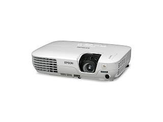 Projektory Epson pro učebny