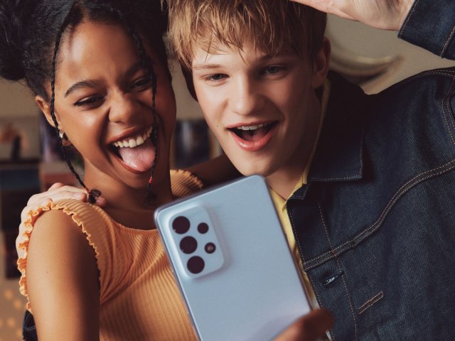 Globální prodej smartphonů letos klesne o 3,5 %