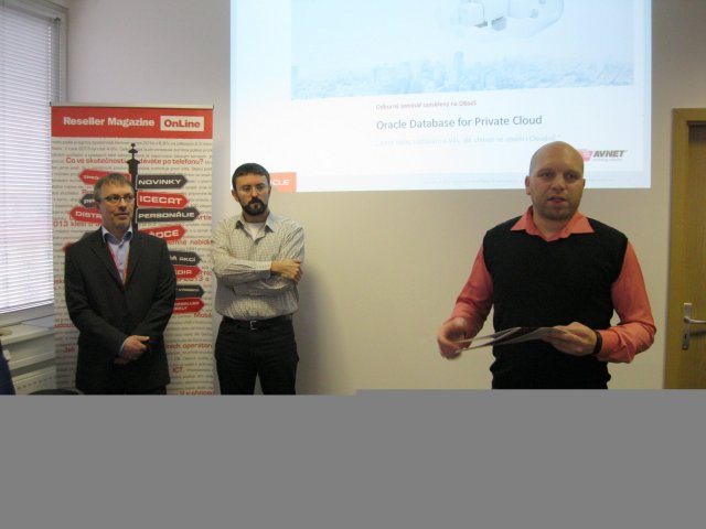 Voňavá káva s Avnetem a Oraclem