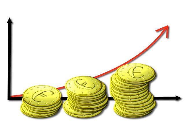 Středoevropané v roce 2013 na internetu utratili 93,3 miliardy eur