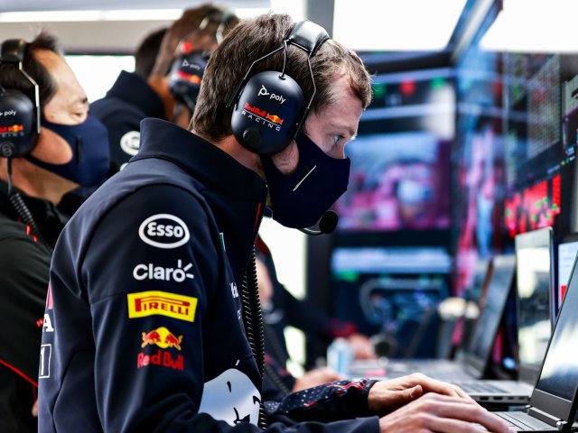 HP Inc. získalo výrobce (tele)komunikačního příslušenství Poly