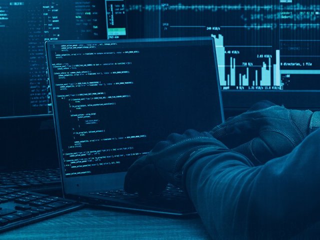 Počet kyberútoků na české i světové organizace dosahuje historických maxim