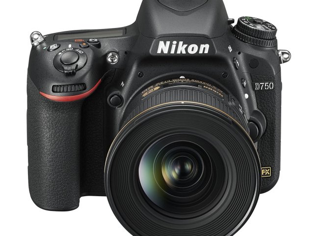 Nikon D750 - fotoaparát formátu FX