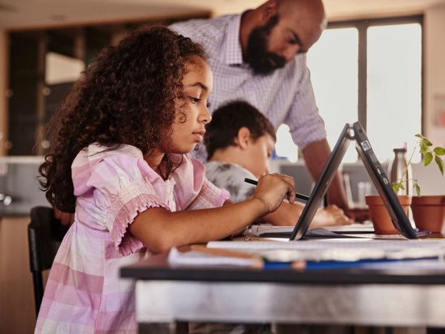 HP představilo nová odolná zařízení pro prostředí kombinovaného vzdělávání