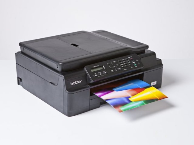 Brother: multifunkce DCP-J100, DCP-J105 a MFC-J200