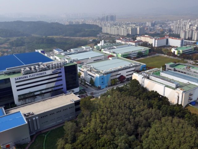 Restrukturalizace v Samsungu: Mobilní a spotřebitelská divize se spojují