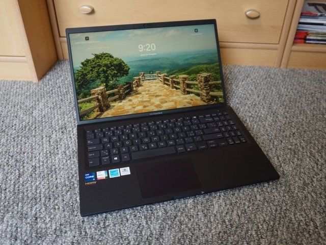Recenze ASUS ExpertBook B1 B1500: Tichý a spolehlivý pomocník