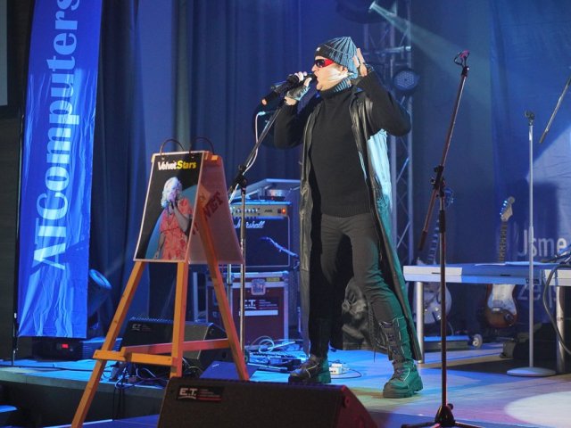 ATC ve stylu Galavarieté