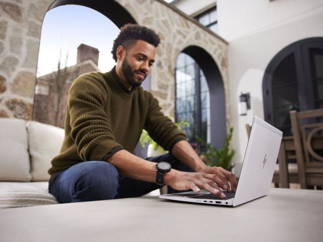 Názory vedení firem a jejich zaměstnanců na budoucnost práce se výrazně liší