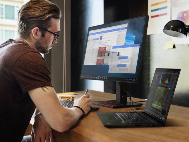 Notebooky pro firemní klientelu