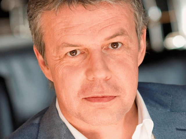 ČRa: Patrick Tillieux