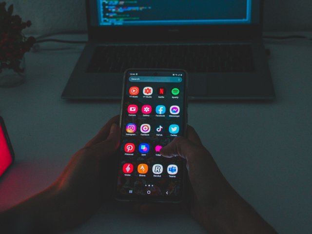 Bez (fungujících) aplikací to dnes nejde