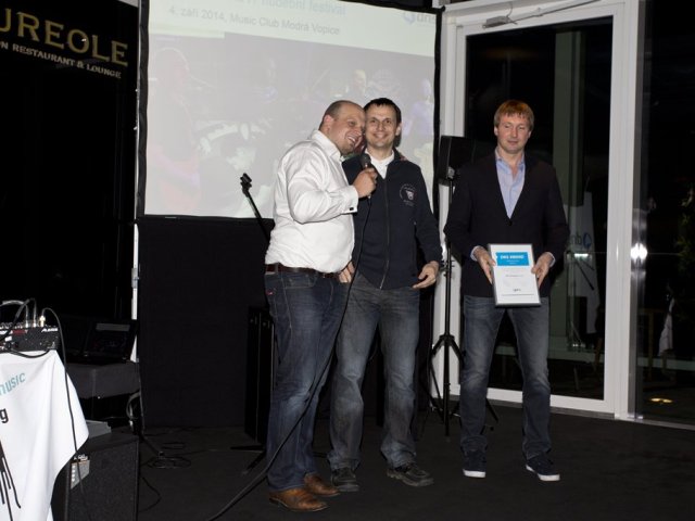 S IBM divizí DNS za světla i za tmy