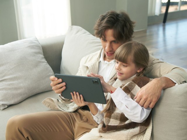 Prodeji tabletů a Chromebooků se ve 2. čtvrtletí dařilo
