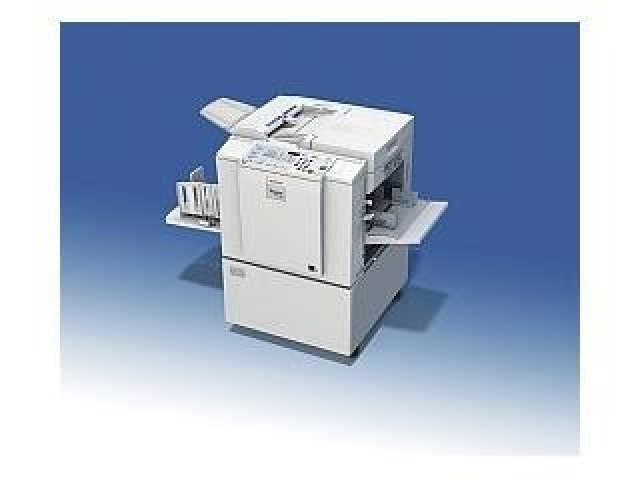 Digitální duplikátor se snadnou obsluhou